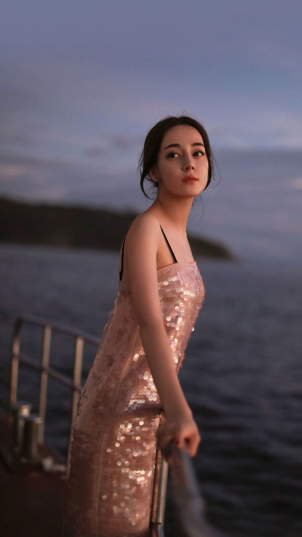 南美烽火夜,格纳布里终场绝唱,智利决胜局气走哥伦比亚