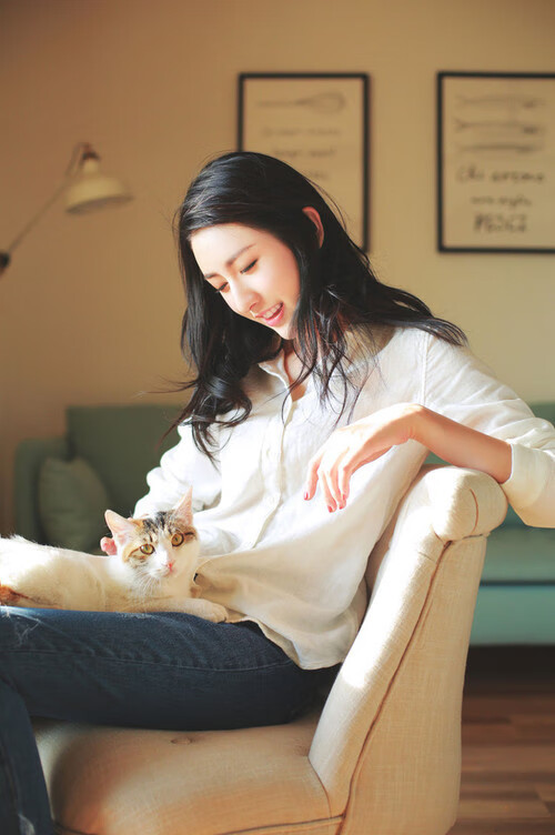 爆发之夜，两个跨越万里的足球故事，照亮人类最古老的希望